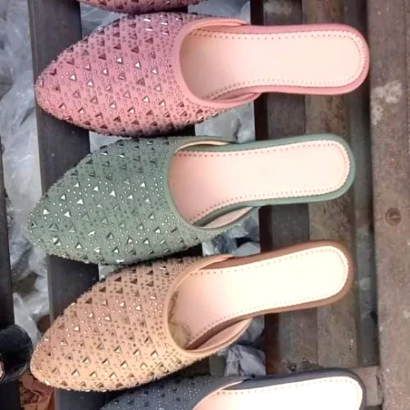 Embellished flats - Picture 1 of 2